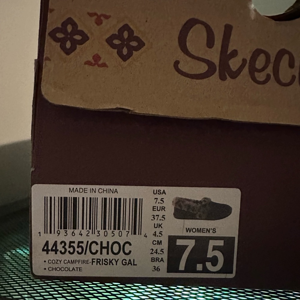Sketchers Brown Suede Frisky Gal shoe/slippers with Faux Fur Lining - Picture 4 of 4